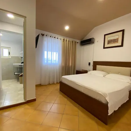 Hotell Kompleksi Jakaj