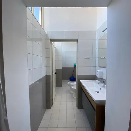 Kompleksi Jakaj Ξενοδοχείο 3*