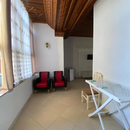 Kompleksi Jakaj Hotel Velipojë