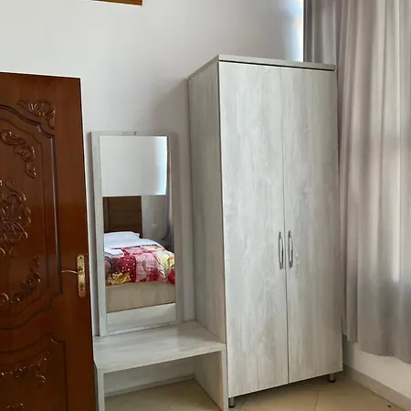 ホテル Kompleksi Jakaj Velipojë