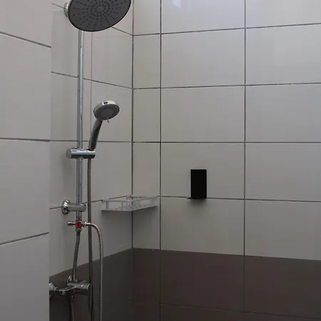 Kompleksi Jakaj Ξενοδοχείο