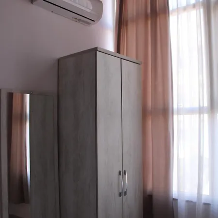 Ξενοδοχείο Kompleksi Jakaj Velipojë