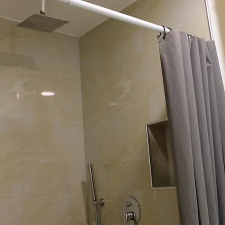 Kompleksi Jakaj Hotel