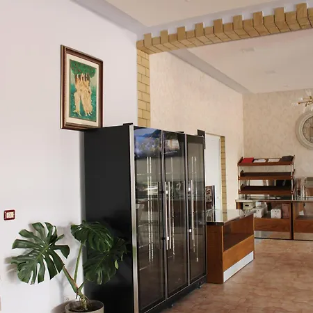 Kompleksi Jakaj Ξενοδοχείο Velipojë