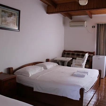 Hotell Kompleksi Jakaj