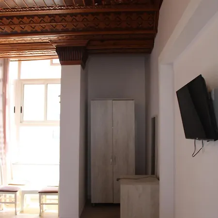 Kompleksi Jakaj Ξενοδοχείο 3*