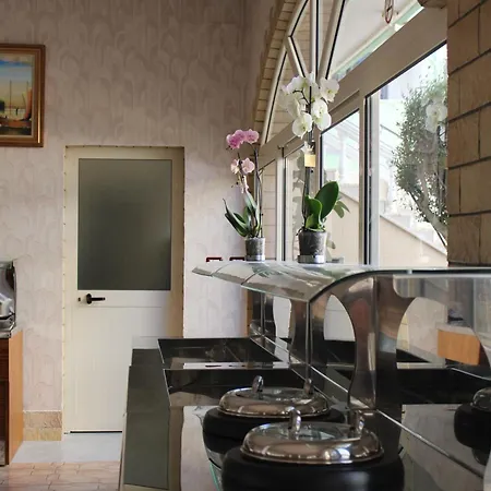 Kompleksi Jakaj Hotel Velipojë