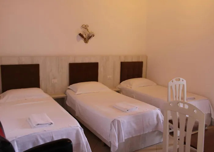 Kompleksi Jakaj 3* Velipojë