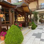 Hotel Kompleksi Jakaj
