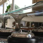 Kompleksi Jakaj Hotel Velipojë