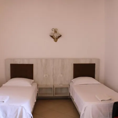 Kompleksi Jakaj