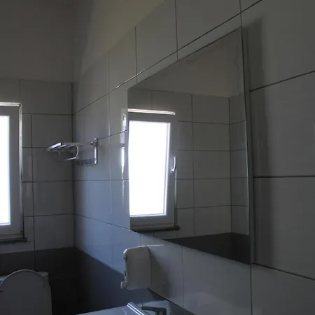 Hotel Kompleksi Jakaj 3*