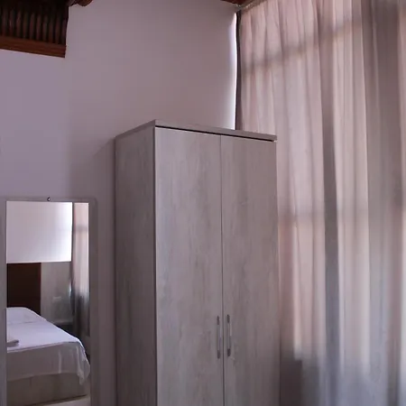 Kompleksi Jakaj Velipoja