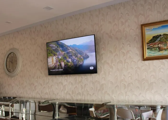 Kompleksi Jakaj Hotel 3*